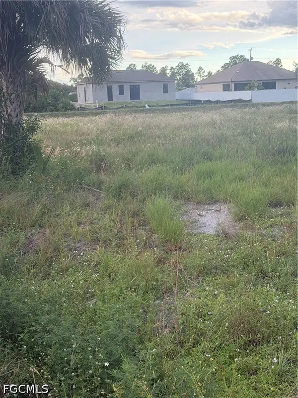 858 Lamar Street, Lehigh Acres, FL 33974