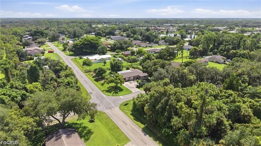 2502 Barcelona Avenue, Fort Myers, FL 33905 - #3