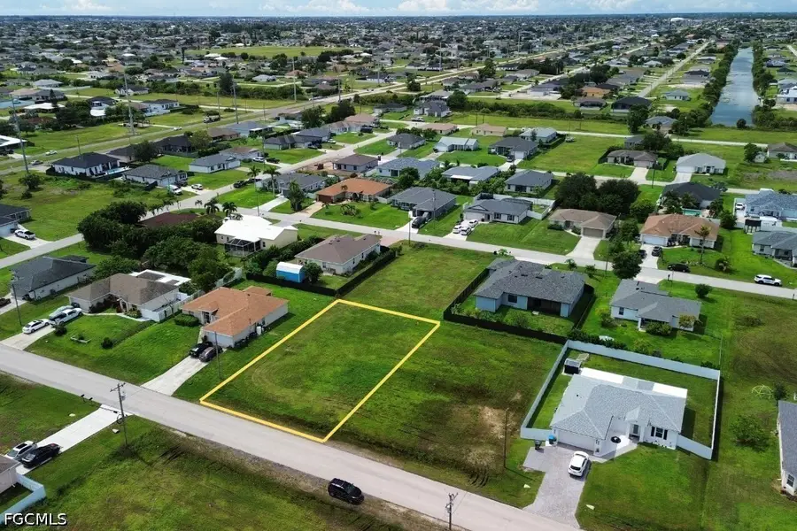 2428 NE 7th Place, Cape Coral, FL 33909 - #2