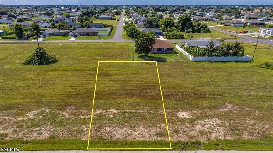 1312 Diplomat Parkway E, Cape Coral, FL 33909 - #2