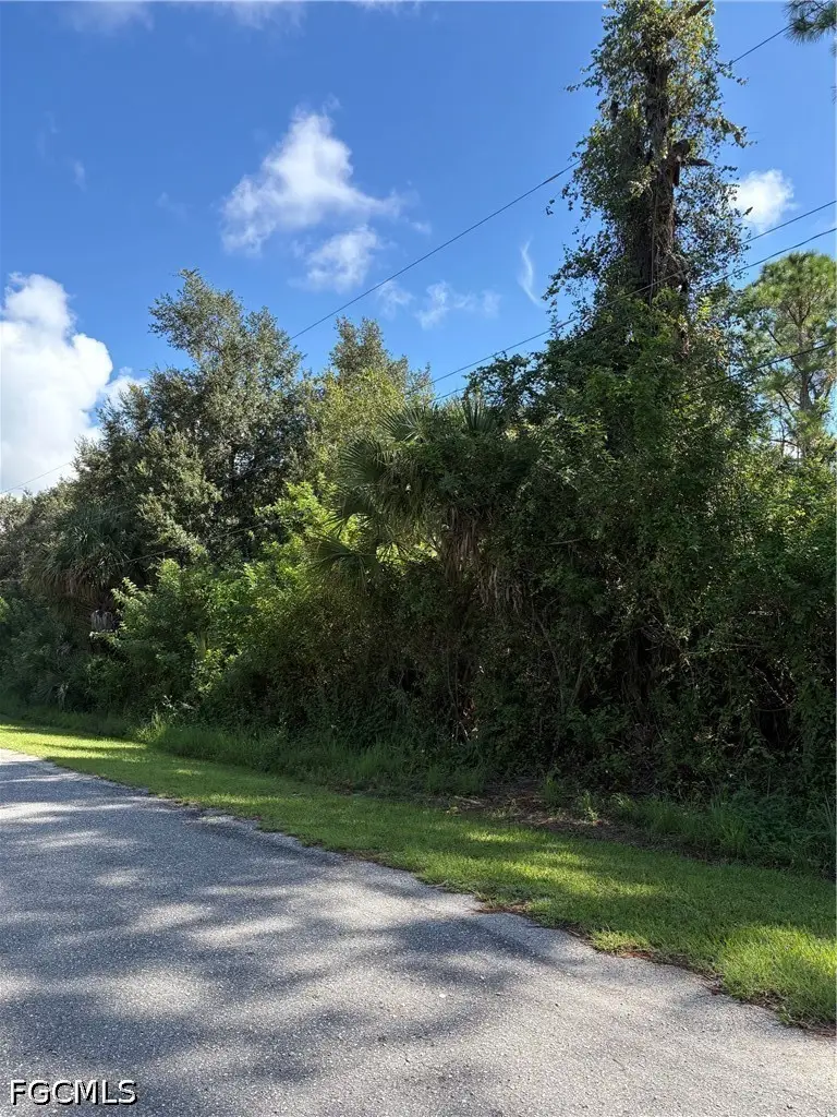 2008 Johns Avenue, Alva, FL 33920 - #2