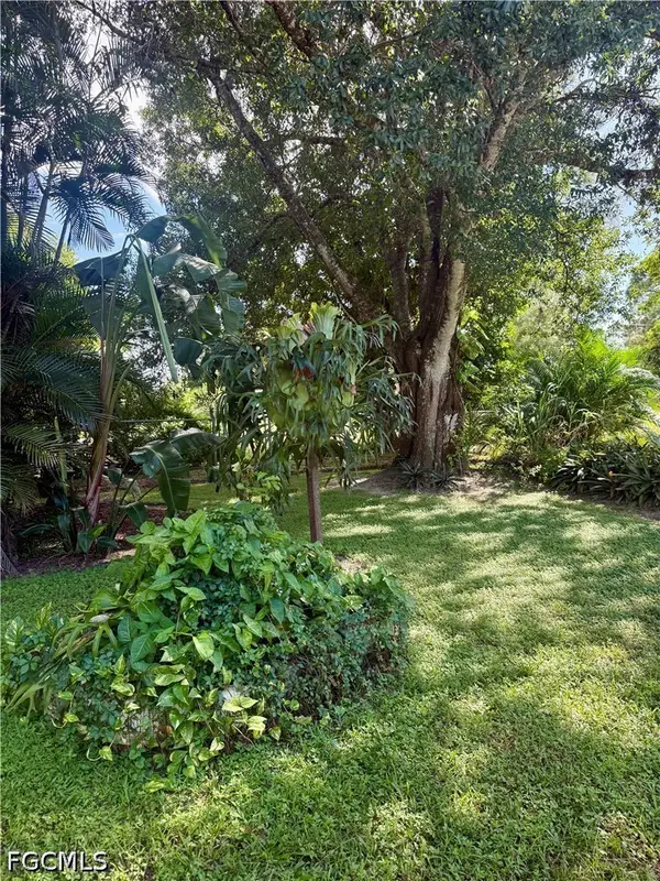8180 Breeze Drive, North Fort Myers, FL 33917