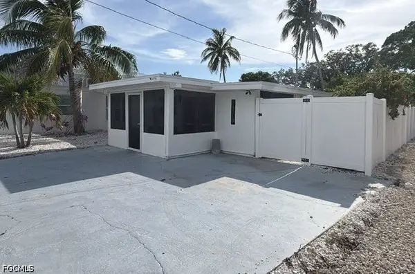 24519 Dolphin Street, Bonita Springs, FL 34134