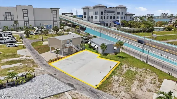 19281, #32-33 San Carlos Boulevard, Fort Myers Beach, FL 33931