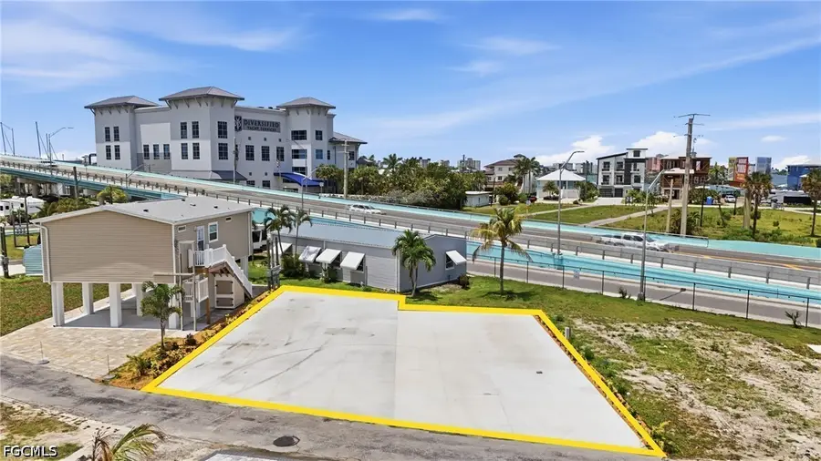 19281, #32-33 San Carlos Boulevard, Fort Myers Beach, FL 33931 - #2