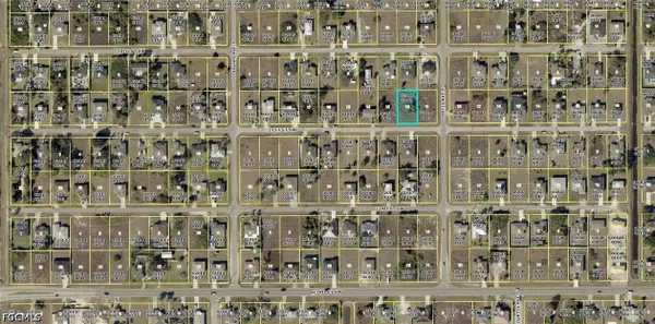 4102 21st Street Sw, Lehigh Acres, FL 33976