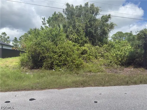 1027 Gladys Street, Lehigh Acres, FL 33974
