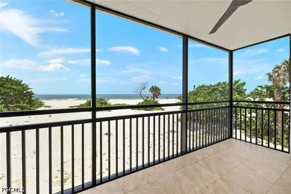 3067 W Gulf Drive #102, Sanibel, FL 33957