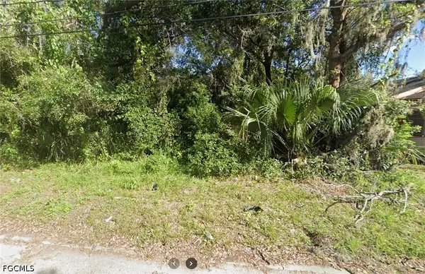 N 16th Street, Palatka, FL 32177