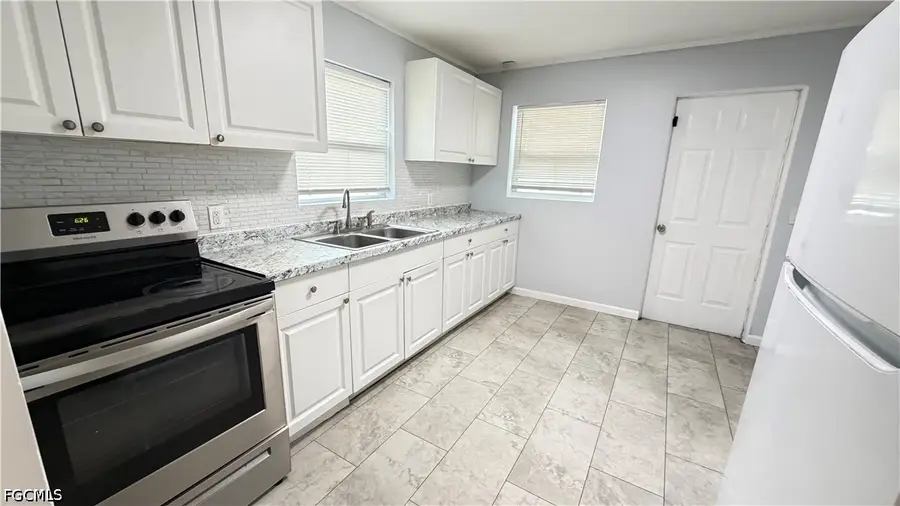 2835 Evans Avenue, Fort Myers, FL 33901 - #3
