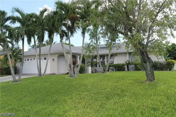 1202 SE 21st Lane, Cape Coral, FL 33990
