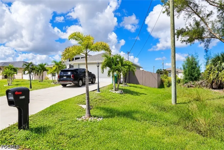 2212 NW 42nd Place, Cape Coral, FL 33993 - #2