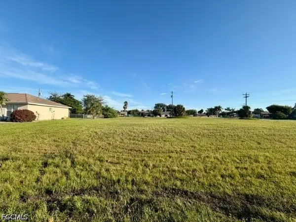 623 SE 31st Street, Cape Coral, FL 33904