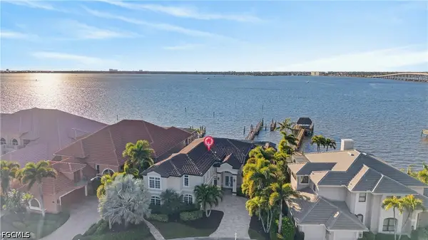 12782 Yacht Club Circle, Fort Myers, FL 33919