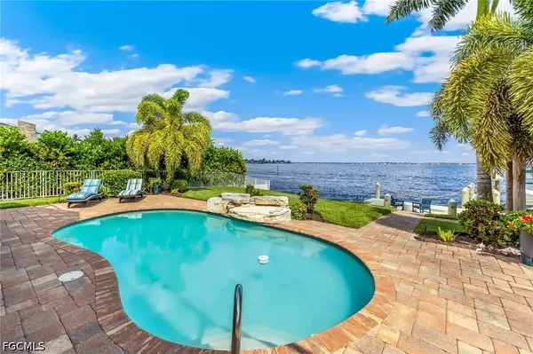 2901 SE 22nd Place, Cape Coral, FL 33904