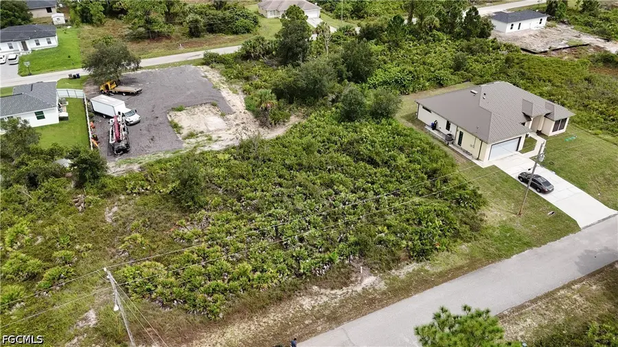 415 Hull Avenue S, Lehigh Acres, FL 33974 - #3