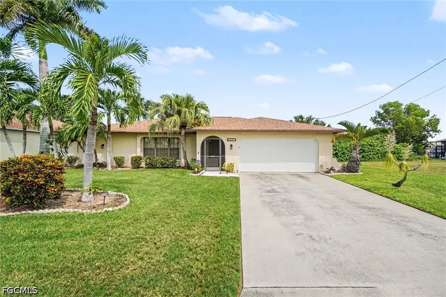 233 SE 31st Street, Cape Coral, FL 33904 - #2