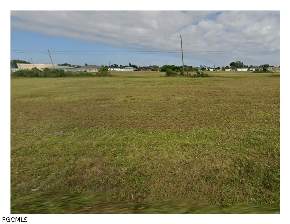 1037 NE 8th Street, Cape Coral, FL 33909 - #1