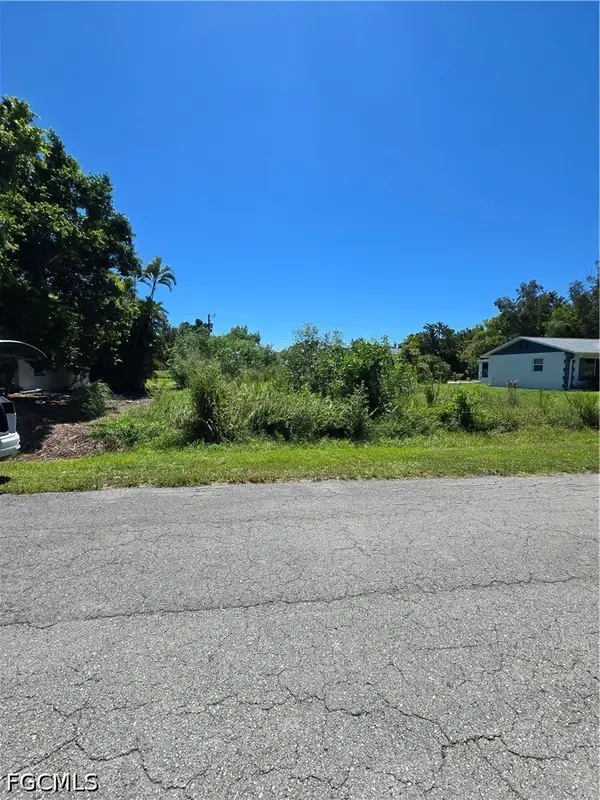 5523 Thomas Street, Bokeelia, FL 33922