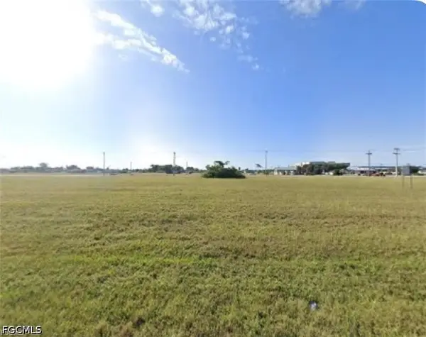 1627 NE 16th Terrace, Cape Coral, FL 33909
