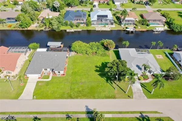 3323 SW 2nd Avenue, Cape Coral, FL 33914
