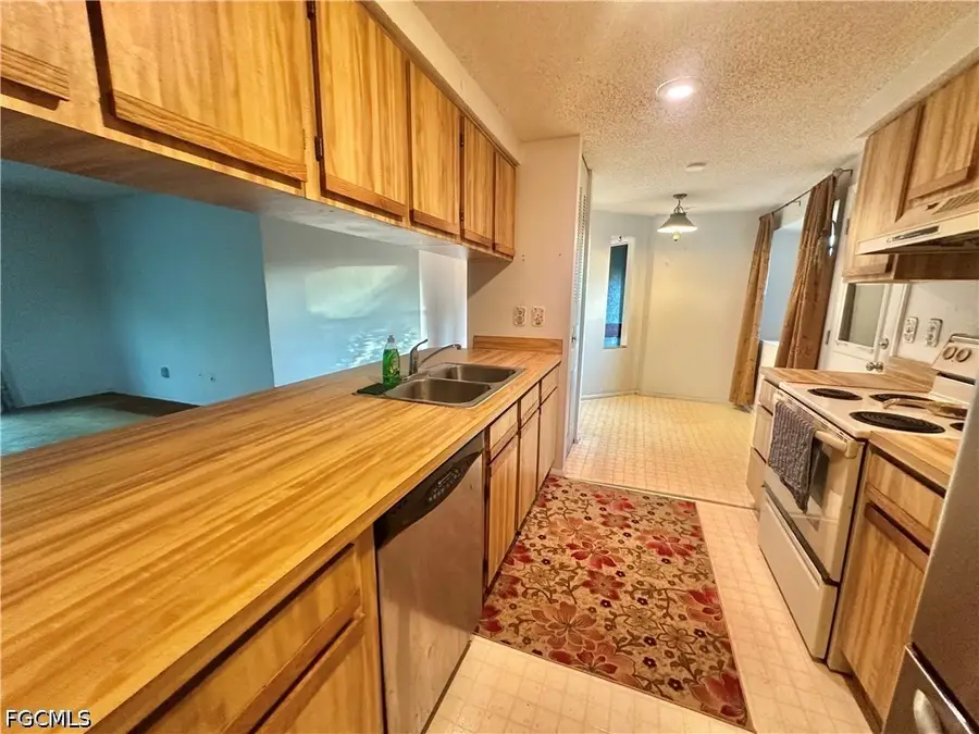 18505 Sandy Cove Drive, Fort Myers, FL 33967 - #3