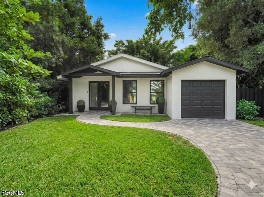 1046 Sperling Avenue, Naples, FL 34103 - #2