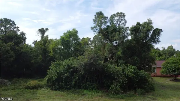 4215 7th Street W, Lehigh Acres, FL 33971