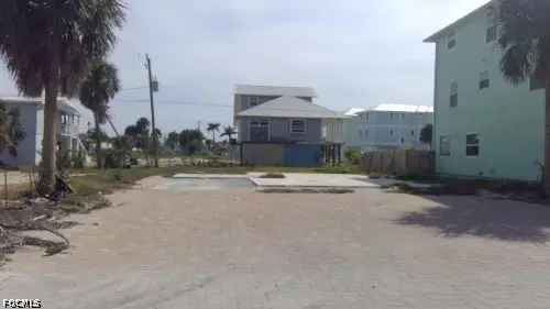 110 Washington Avenue, Fort Myers Beach, FL 33931