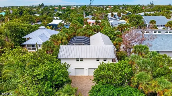 721 Cardium Street, Sanibel, FL 33957