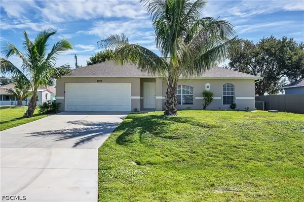2035 NE 8th Place, Cape Coral, FL 33909
