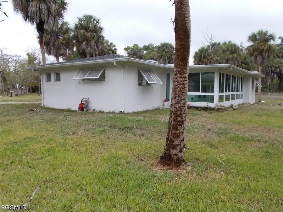 7046/7058 Maida Lane, Fort Myers, FL 33907 - #2