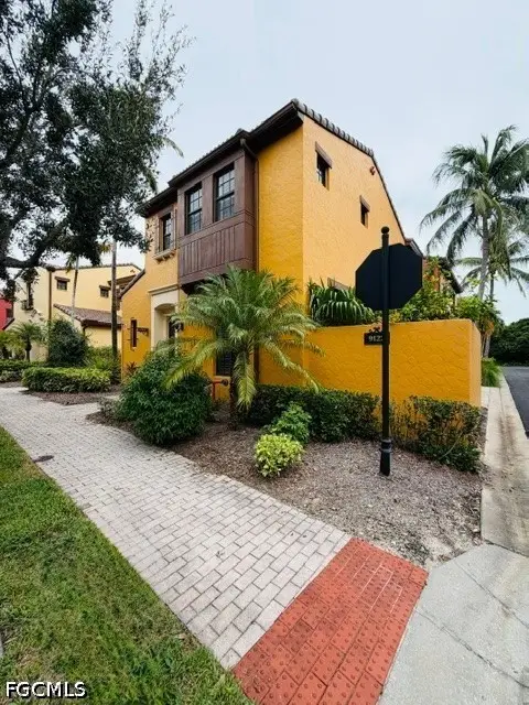 9122 Chula Vista Street #12101, Naples, FL 34113 - #3