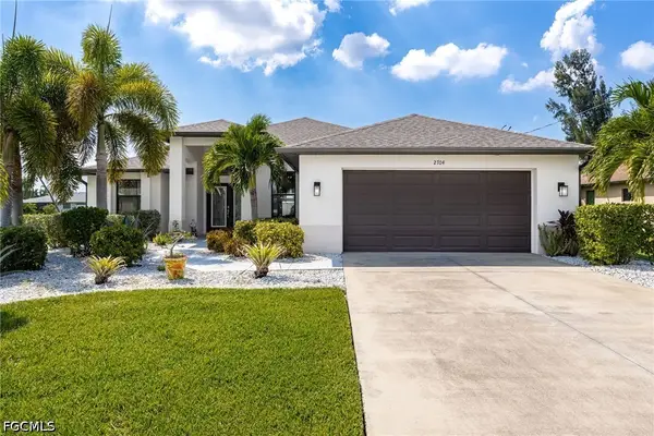 2704 SW 4th Place, Cape Coral, FL 33914
