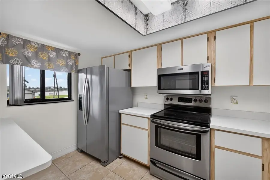 423 Cape Coral Parkway W #202, Cape Coral, FL 33914 - #3