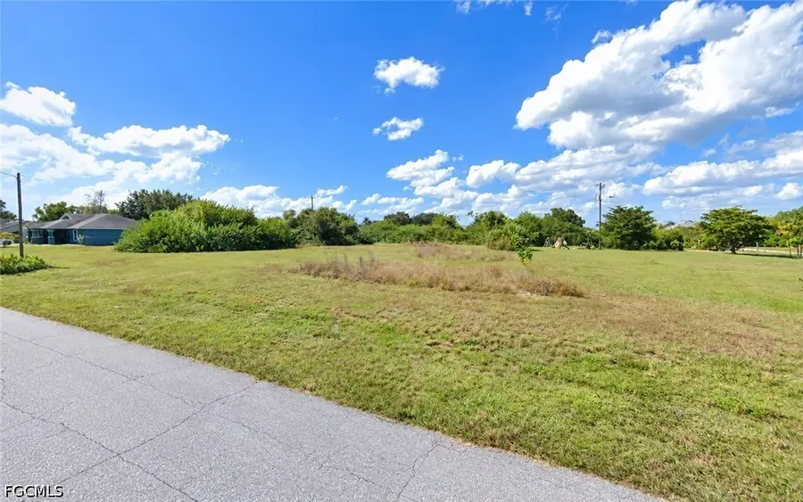 2620 NE 22nd Place, Cape Coral, FL 33909 - #3