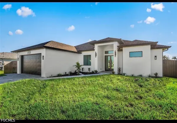 1701 NW 11th Place, Cape Coral, FL 33993