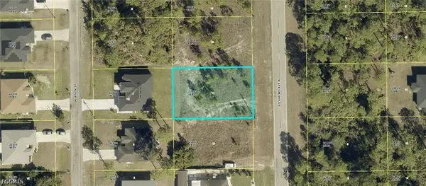 1821 Richmond Avenue N, Lehigh Acres, FL 33972