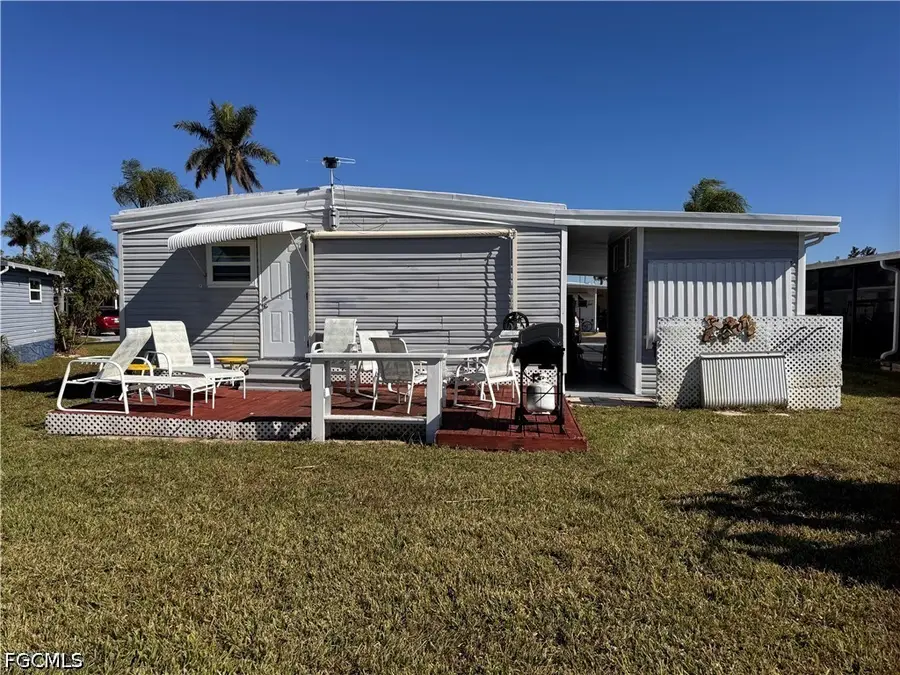 264 Shoreland Drive, Fort Myers, FL 33905 - #2