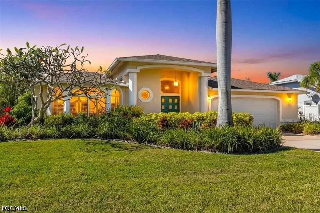 3906 SE 20th Place, Cape Coral, FL 33904 - #1