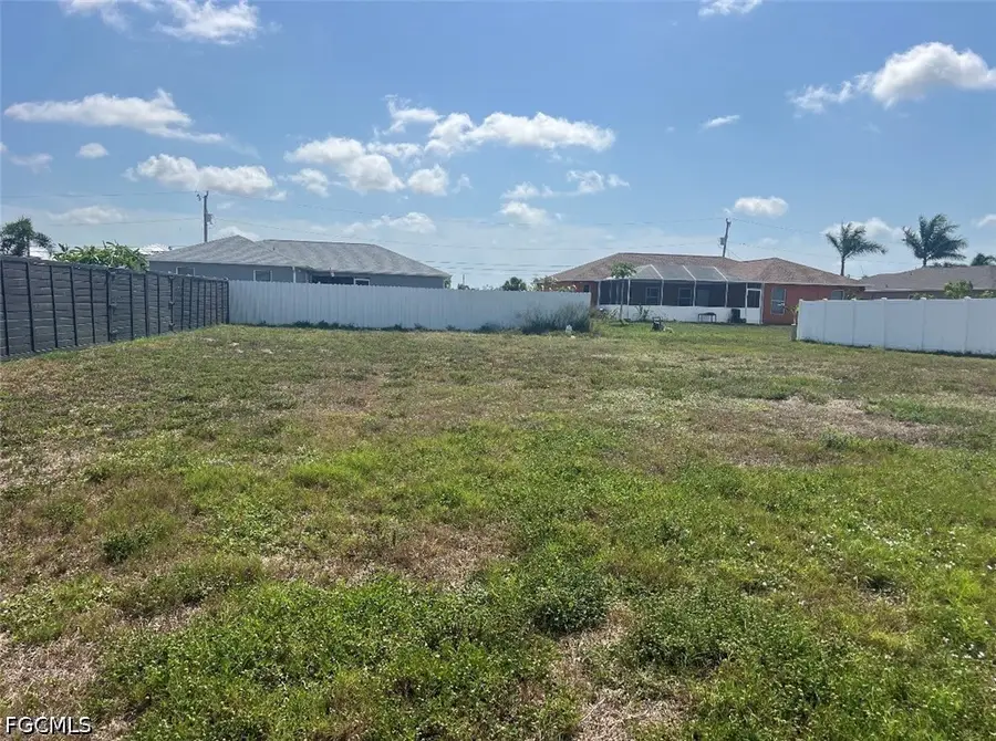 512 NW 18th Avenue, Cape Coral, FL 33993 - #2