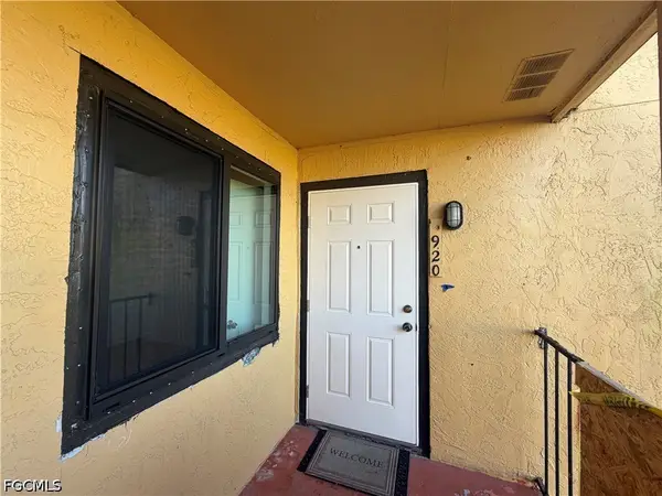 2925 Winkler Avenue #920, Fort Myers, FL 33916
