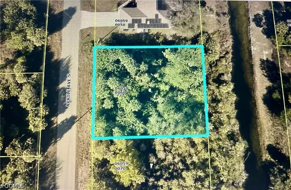 745 Aprile Avenue S, Lehigh Acres, FL 33974