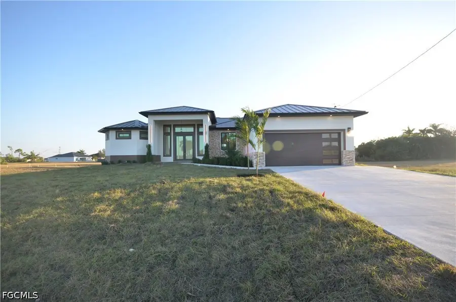 2416 Diplomat Parkway W, Cape Coral, FL 33993 - #2