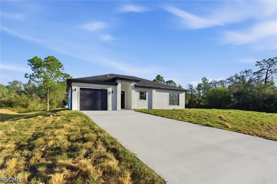 107 E 15th Street, Lehigh Acres, FL 33972 - #3