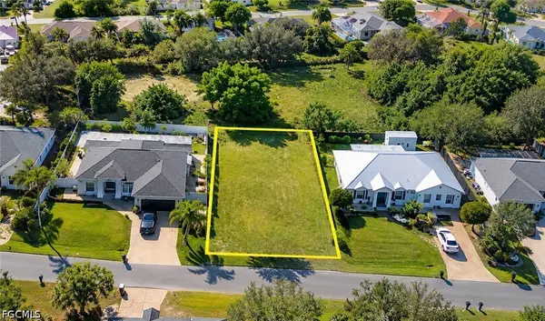 6230 Castlewood Circle, Fort Myers, FL 33905