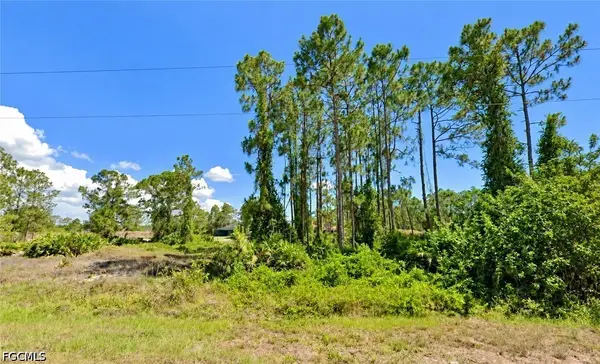 610 Ames Street E, Lehigh Acres, FL 33974