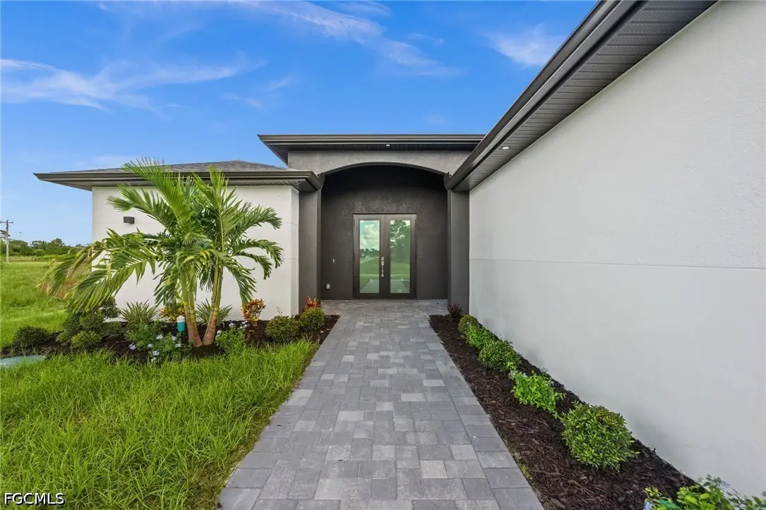 925 Manresa Avenue S, Lehigh Acres, FL 33974 - #1