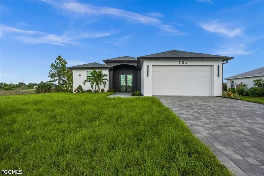 925 Manresa Avenue S, Lehigh Acres, FL 33974 - #2