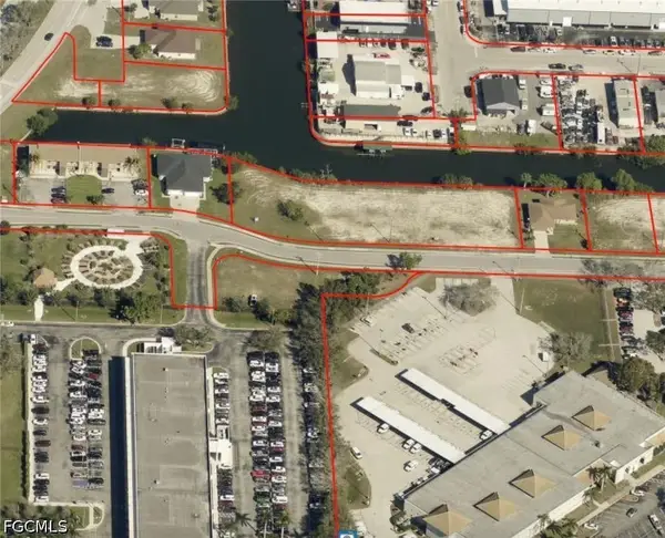809 SE 10th Street, Cape Coral, FL 33990